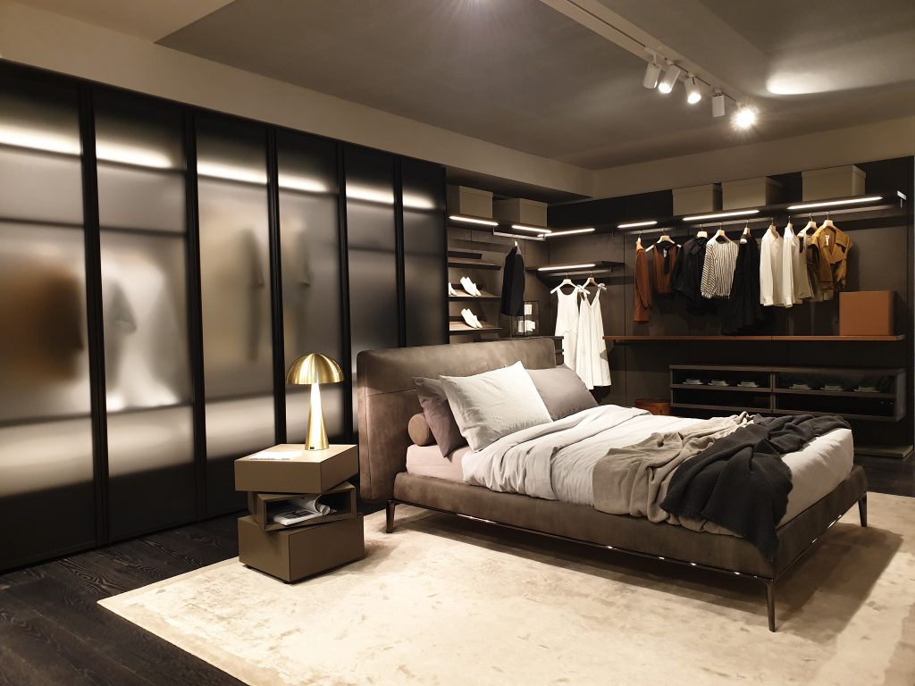 Sangiacomo bedroom with bed and wardrobe solutions